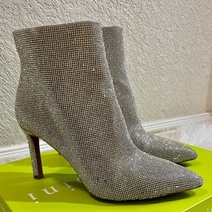 Giani Bini silver booties